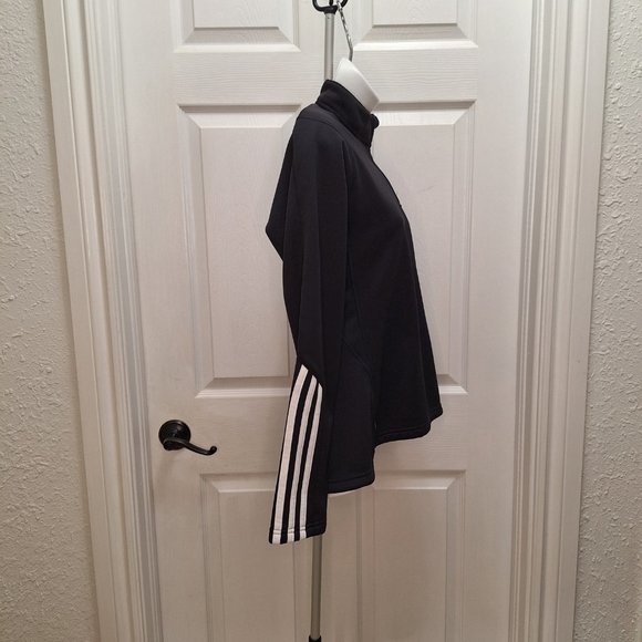 Adidas Pull Over - Picture 5 of 8